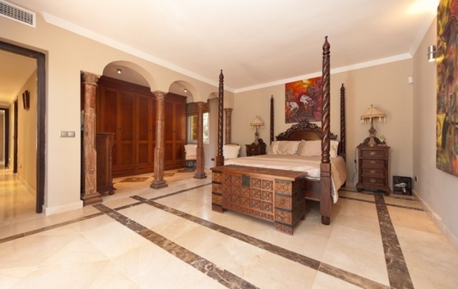 Thumbnail von Luxus-Villa in Las Chapas R148133