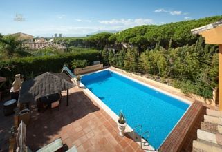 Thumbnail von Luxus-Villa in Las Chapas R148133