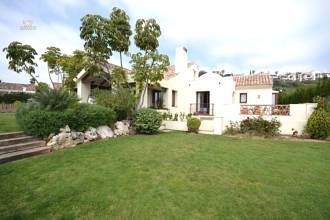 Thumbnail von Luxus-Villa in Sierra Blanca R2408795