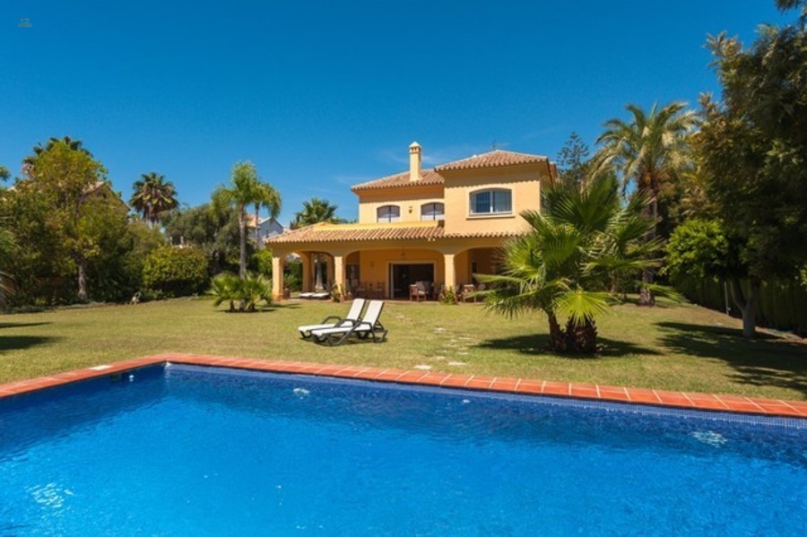 Luxus-Villa in San Pedro Alcantara R2270633