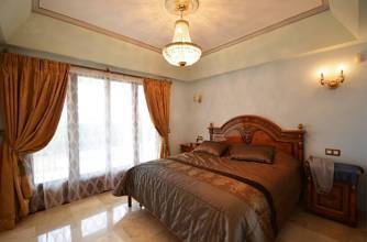 Thumbnail von Luxus-Villa in Sierra Blanca R2824418