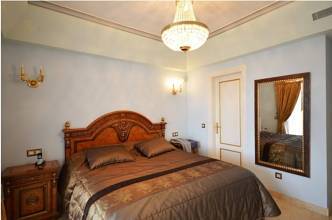 Thumbnail von Luxus-Villa in Sierra Blanca R2824418