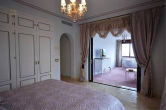 Thumbnail von Luxus-Villa in Sierra Blanca R2824418