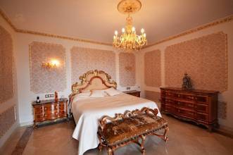 Thumbnail von Luxus-Villa in Sierra Blanca R2824418