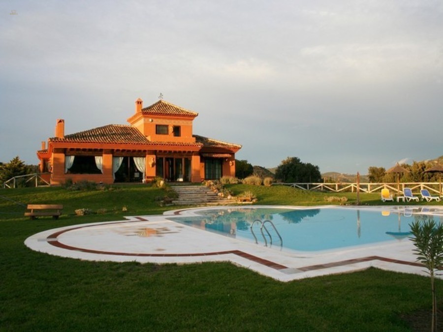 Luxus-Villa in Antequera R2701595