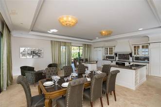 Thumbnail von Luxus-Villa in Sierra Blanca R2825156