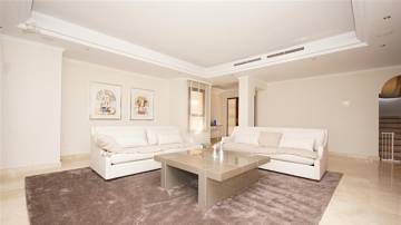 Thumbnail von Luxus-Haus in Sierra Blanca R2827241