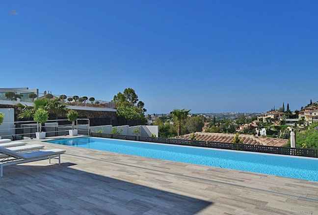 Luxus-Villa in La Quinta R2686370