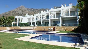 Thumbnail von Luxus-Haus in Sierra Blanca R2556071
