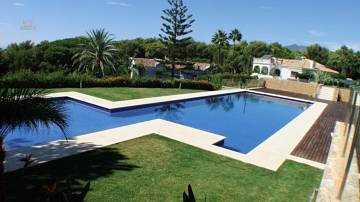 Thumbnail von Luxus-Haus in Sierra Blanca R2556071