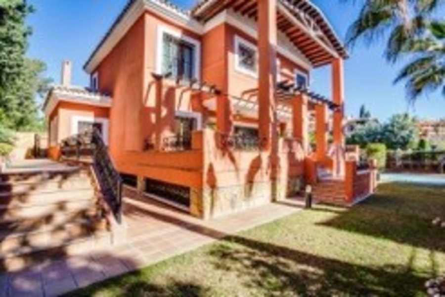 Luxus-Villa in Marbella R2704712