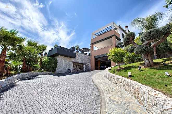 Luxus-Villa in Benalmadena R2675978