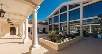 Thumbnail von Luxus-Villa in El Madroñal R2423576