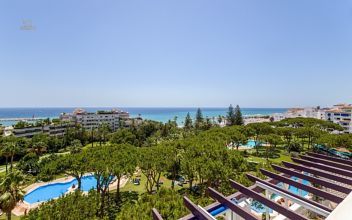 Thumbnail von Luxus-Wohnung in Puerto Banus R2767439