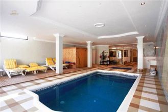 Thumbnail von Luxus-Villa in El Pariso R2552924