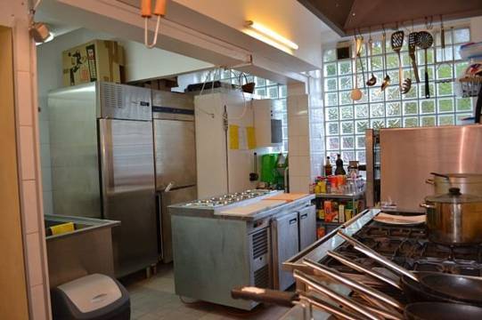 Thumbnail von Voll ausgestattete Gewerbeimmobilie mit 2 Ebenen