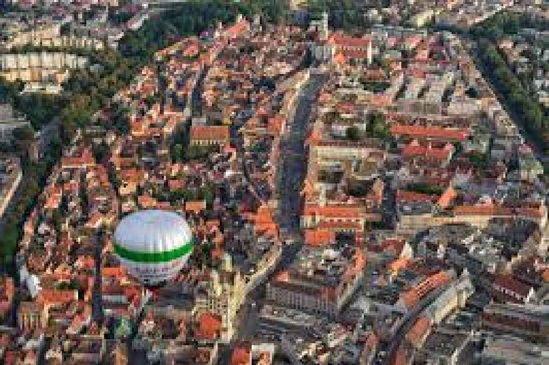 Augsburg'ta ofis binası yatırım