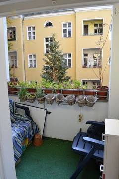 Thumbnail von Große Altbauwohnung mit 2 Balkonen