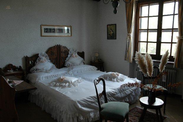 Thumbnail von Charmante Villa auf eigenem Hügel