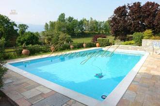 Thumbnail von Gepflegte, große Villa in Orts- und Seenähe mit Pool und Traumseeblick.