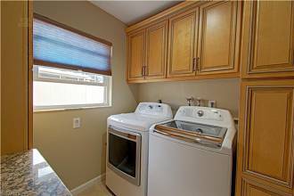 Thumbnail von 822 Montclaire CourtCape Coral, FL 33904