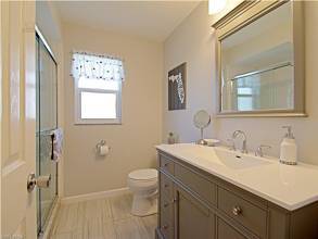 Thumbnail von 822 Montclaire CourtCape Coral, FL 33904