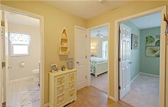 Thumbnail von 822 Montclaire CourtCape Coral, FL 33904