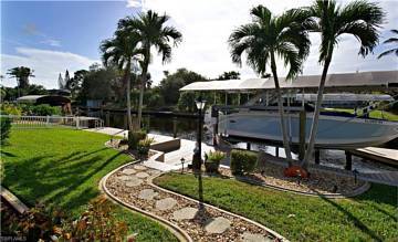 Thumbnail von 822 Montclaire CourtCape Coral, FL 33904