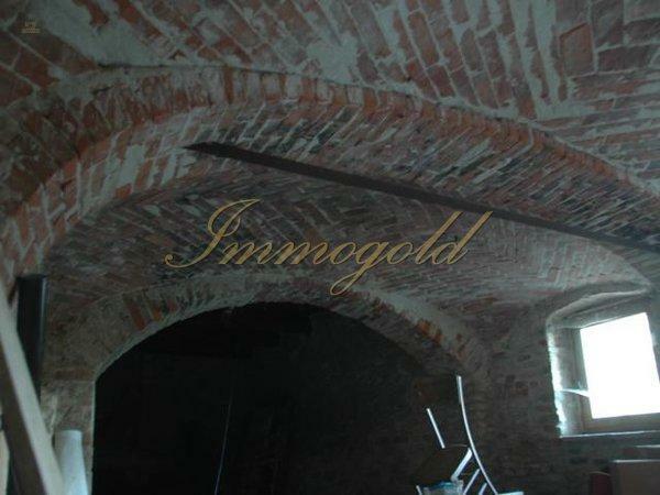 Thumbnail von Producent rolniczy z własnym winnicą, w turystycznie bardzo interesującym regionie winiarskim.