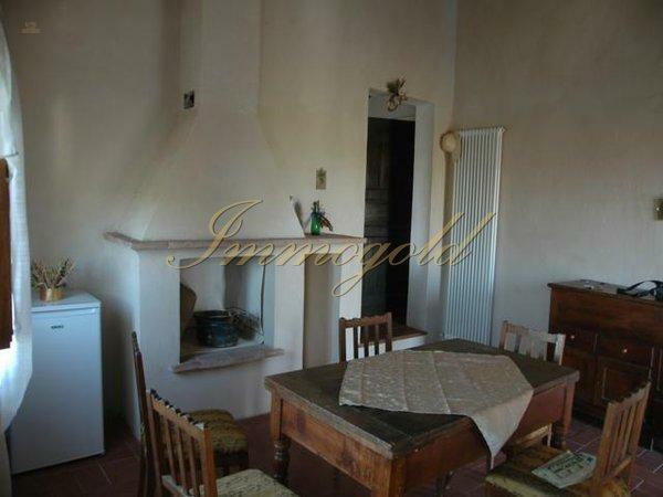 Thumbnail von Producent rolniczy z własnym winnicą, w turystycznie bardzo interesującym regionie winiarskim.