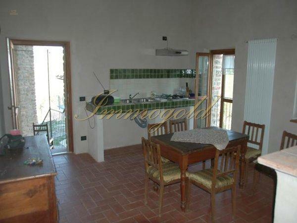 Thumbnail von Producent rolniczy z własnym winnicą, w turystycznie bardzo interesującym regionie winiarskim.