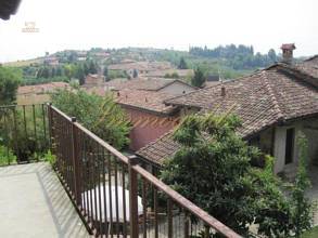Thumbnail von Residieren im alten Herrenhaus der Grafen Roero… Bei Alba – Roero, ein besonderes Anwesen sucht einen neuen Besitzer.