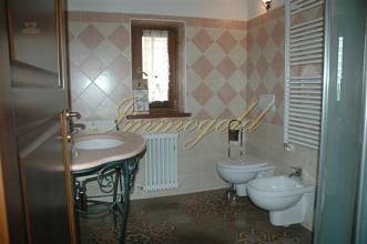 Thumbnail von Exclusieve restaurantvilla met vier individueel ingerichte gastenkamers.