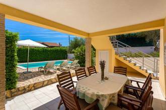 Thumbnail von Region Krk, Insel Krk: Haus mit Swimmingpool