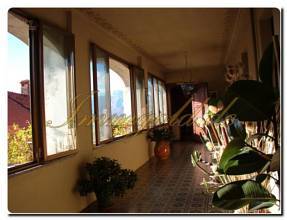 Thumbnail von Landhaus-Villa mit historischen Merkmalen im Herzen des Naturparks von Monte Fenera.