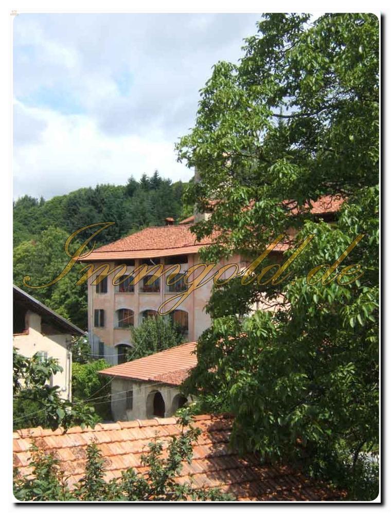 Thumbnail von Landhaus-Villa mit historischen Merkmalen im Herzen des Naturparks von Monte Fenera.