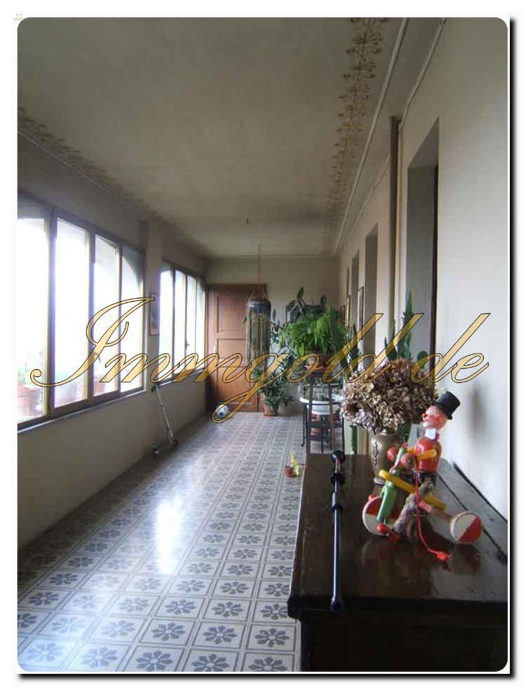 Thumbnail von Landhaus-Villa mit historischen Merkmalen im Herzen des Naturparks von Monte Fenera.