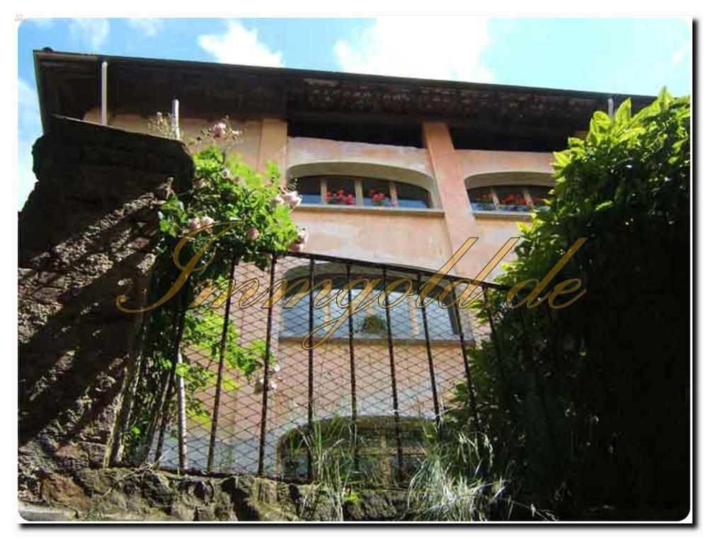 Thumbnail von Landhaus-Villa mit historischen Merkmalen im Herzen des Naturparks von Monte Fenera.