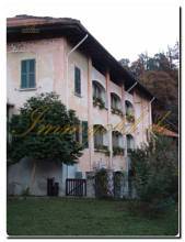Landhaus-Villa mit historischen Merkmalen im Herzen des Naturparks von Monte Fenera.