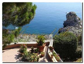 Thumbnail von Immogold Villa am Meer mit Depedancen