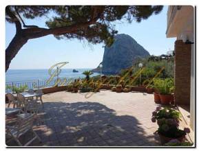 Thumbnail von Immogold Villa am Meer mit Depedancen