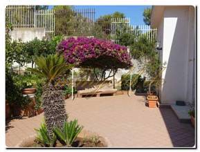 Thumbnail von Immogold Villa am Meer mit Depedancen