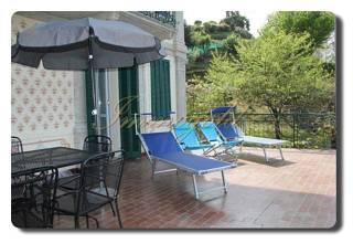 Thumbnail von Immogold Tolle Lage, vollständig renoviert Seeblick drei Wohnungen und Pool