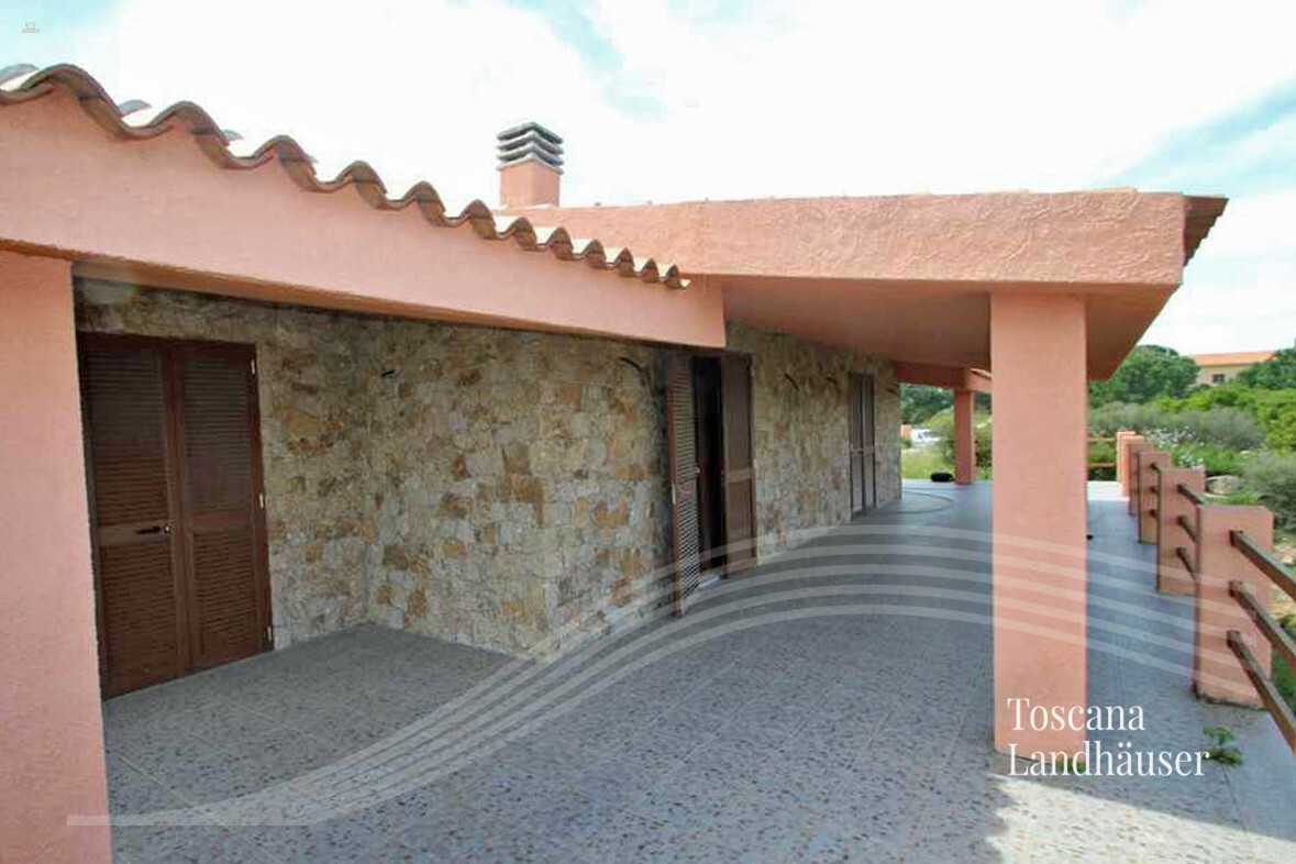 Thumbnail von Neubau mit Meerblick und 3 ha großem Grundstück