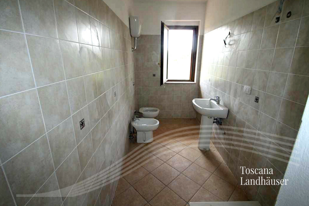 Thumbnail von Neubau mit Meerblick und 3 ha großem Grundstück