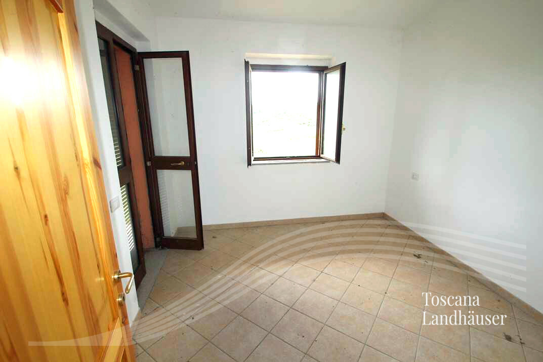 Thumbnail von Neubau mit Meerblick und 3 ha großem Grundstück