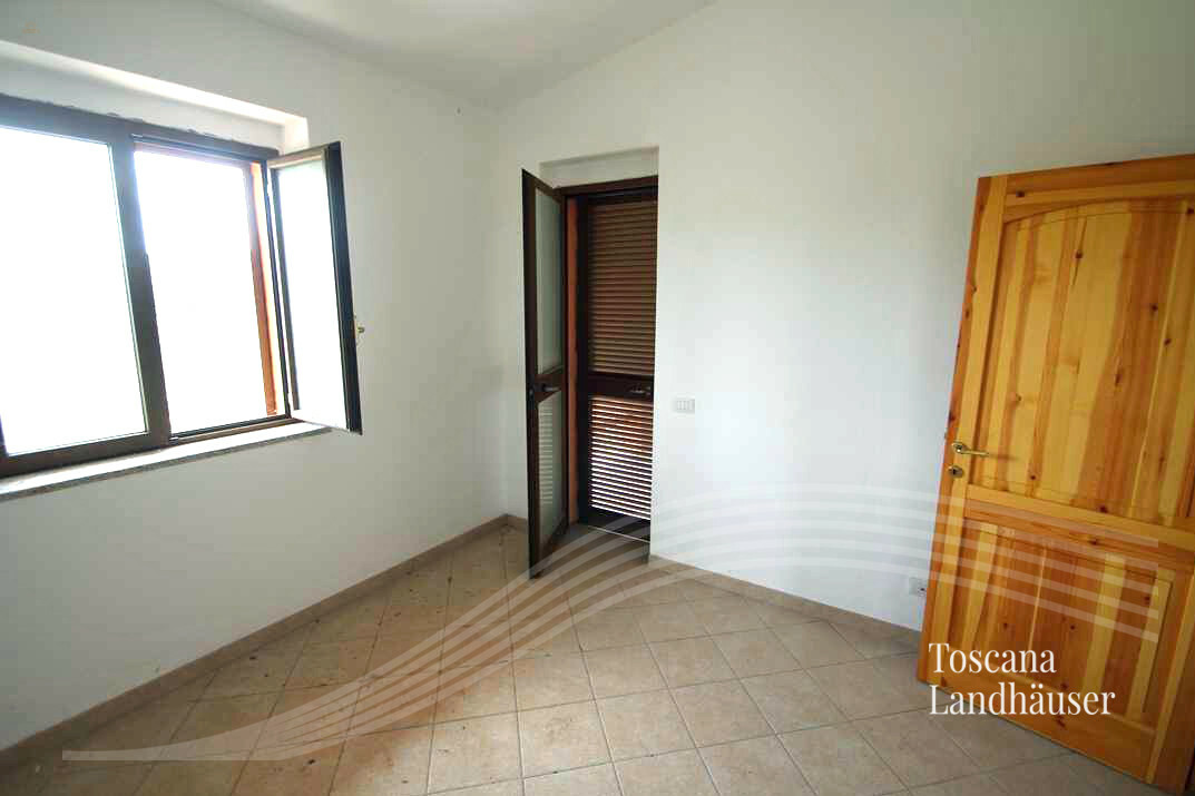 Thumbnail von Neubau mit Meerblick und 3 ha großem Grundstück