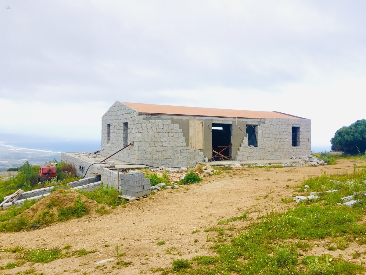 Thumbnail von wunderschönes Grundstück mit Rohbau und Meerblick