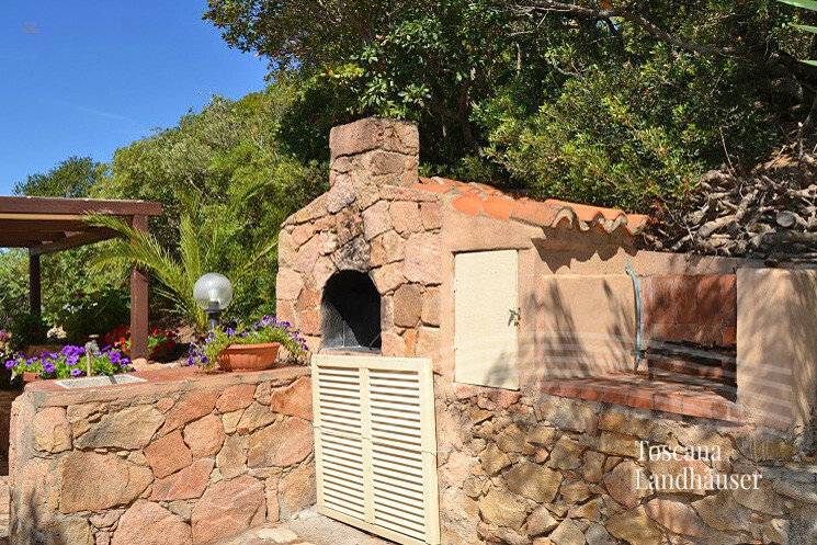 Thumbnail von Villa mit rosabeta Granit in Panoramalage nur ca. 3 km vom Meer entfernt