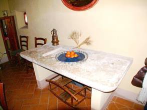 Thumbnail von Reiterhof mit vollrenoviertem Natursteinanwesen im Chianti mit 15 ha Land